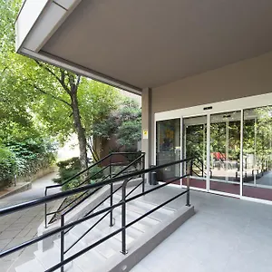 Apartahotel Residencia Cenisio, Milán