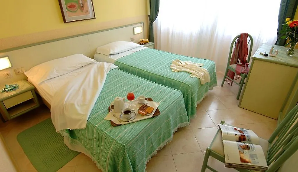 ***  Hotel Mistral Milano Italia