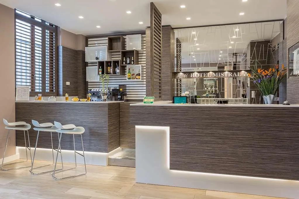 Hotel Mistral Milano 3*,  Italia